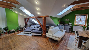 Prodej prostorného bytu 4+kk, 104 m² – Jihlava - 1