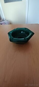 Malachitový popelník