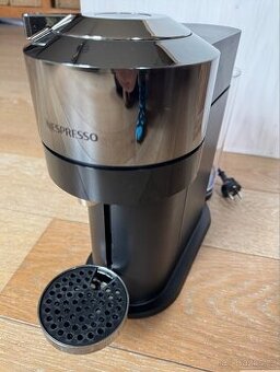 Kávovar Nespresso Vertuo Next Deluxe Pure Chrome 100% stav - 1