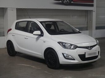 Hyundai I20 1.2i ,  63 kW benzín, 2012