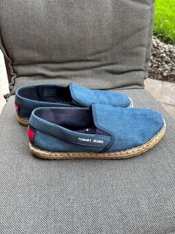 Prodám boty Tommy Hilfiger velikost 42