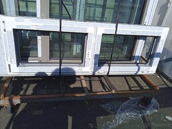 Okno bílá/ořech 1640x550, poz. 1