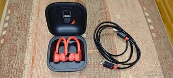 Apple Beats Fit Pro bezdrátová sluchátka