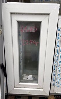 Prodám plastové okno 41x80