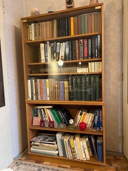 Sestava knihoven v pěkném stavu