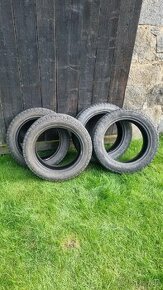 Gumy all terrain 235/55R18