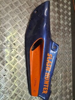 Podsadlovy plast levý CBR900RR