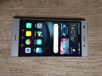 Mobilní telefon Huawei p8 a Samsung j5