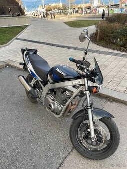Suzuki GS 500E