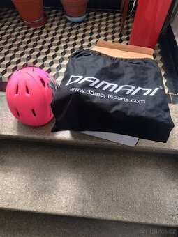 Dětská lyžařská helma Damani