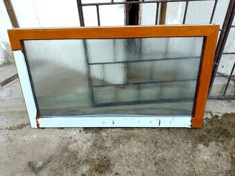 Plastové fixní okno doprava