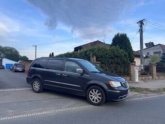 Chrysler Town Country 3,6 LPG Limited DVD 2012
