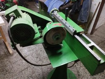 Bruska na hoblovací nože