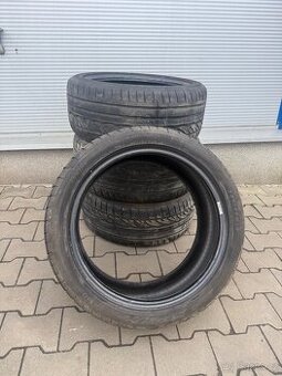 Dunlop 245/40R18 93Y