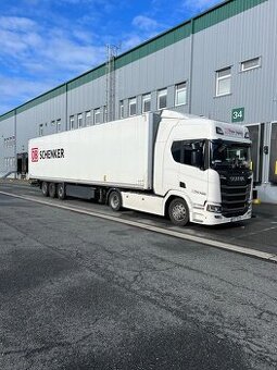 JS TRANS LOGISTIC S.R.O.přijme řidiče sk C+E