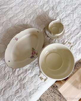 Sada porcelánu - omáčník, mísa a servírovací talíř