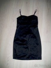 Pouzdrové šaty saténové z itaského butiku-vel. 36