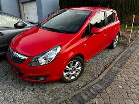 Opel Corsa 1.4 Innovation Rok vyroby říjen 2010. Jen 70tkm