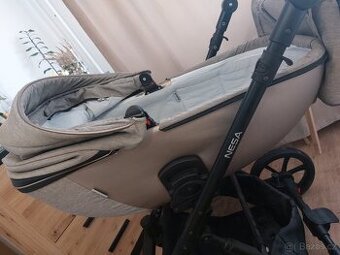 Kočárek Riko Nesa barva nugát.. Číst