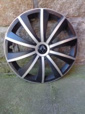 Poklice Renault gral 16" 1ks