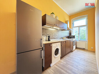 Pronájem bytu 3+1, 96 m², Karlovy Vary, ul. Škroupova