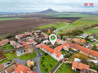 Prodej rodinného domu, 320 m², Černiv