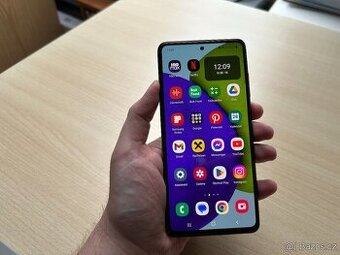 Mobilní telefon Samsung Galaxy A52 černá + příslušenství