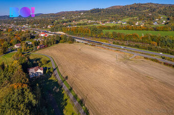 Prodej komerčního pozemku 23 535 m², Návsí