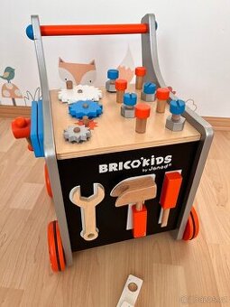 Chodítko a vozík s nářadím