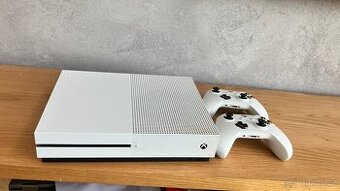 XBOX One S 1TB