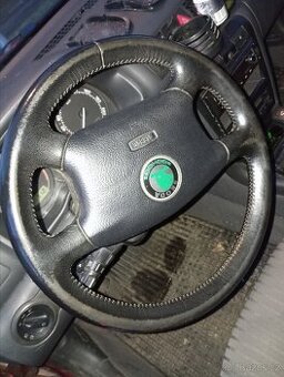 Prodám kožený volant skladem oktavia 1
