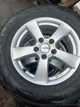 Kia ,Hyundai  alu  Dezent ,215/70 R 16 Nokian