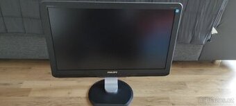 Starší ips monitor 23,5 s reproduktory