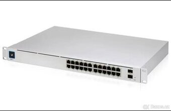 2x Ubiquiti UniFi USW-Pro-24-Poe