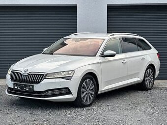 ŠKODA SUPERB III 2.0 TDI 110 KW TAŽNÉ COCKPIT m2022