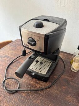 Pákový kávovar DeLonghi EC155