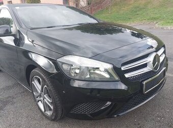 Mercedes-Benz A180 benzín r.v. 2014, nájezd 127 tis.km
