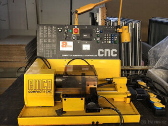 CNC soustruh Emco Compact 5 z výukové dílny