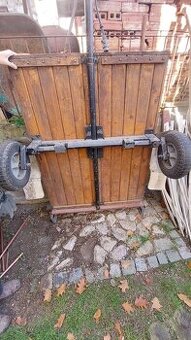 Přívěsný vozík