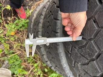 Prodám 2 ks pneumatiky Brigestone M730. 285/80R22,5”