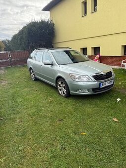 Škoda Octavia Kombi 1.8tsi 118kw akční Elegance