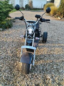 Elektroskútr Chopper