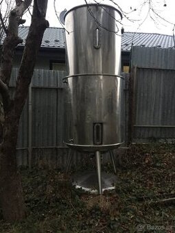 Predám nerezovú nádrž 1500l