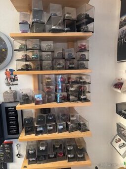 Unikátní sbírka modelů autíček