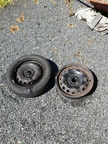 2x 15" plechové disky na Renault.