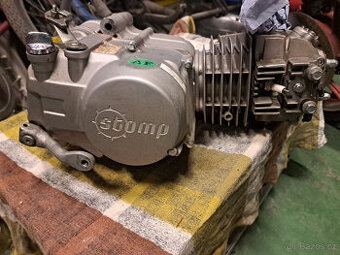 Motor YX140 STOMP Pitbike -zánovní