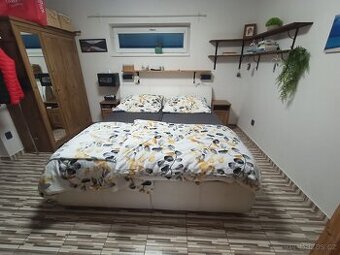 Letiště manželská postel polohovací s úložným prostorem