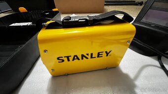 Stanley invertorová svářečka