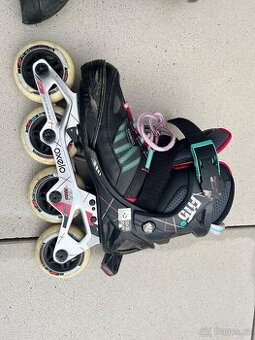 Kolečkové brusle oxelo