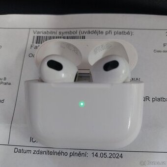 Sluchátka Apple AirPods, DOKLAD,ZÁRUKA,TOP STAV